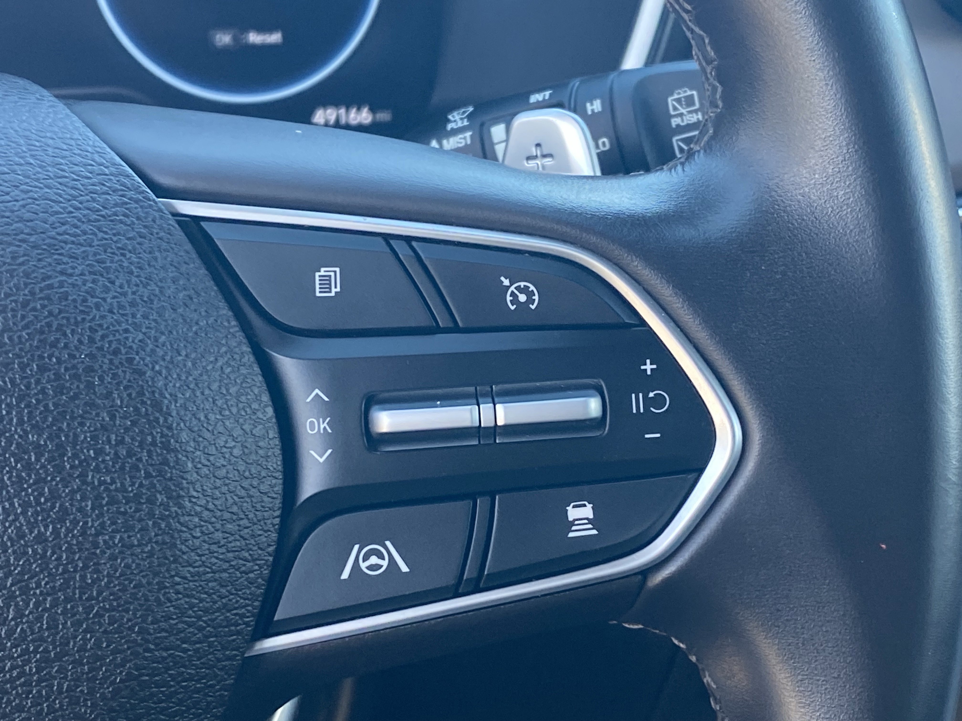 Used 2023 Hyundai Santa Fe SEL Convenience image 28