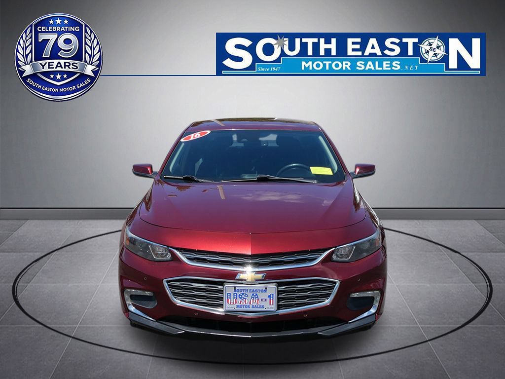 Used 2016 Chevrolet Malibu LT w/ Driver Confidence Package FWD image 3