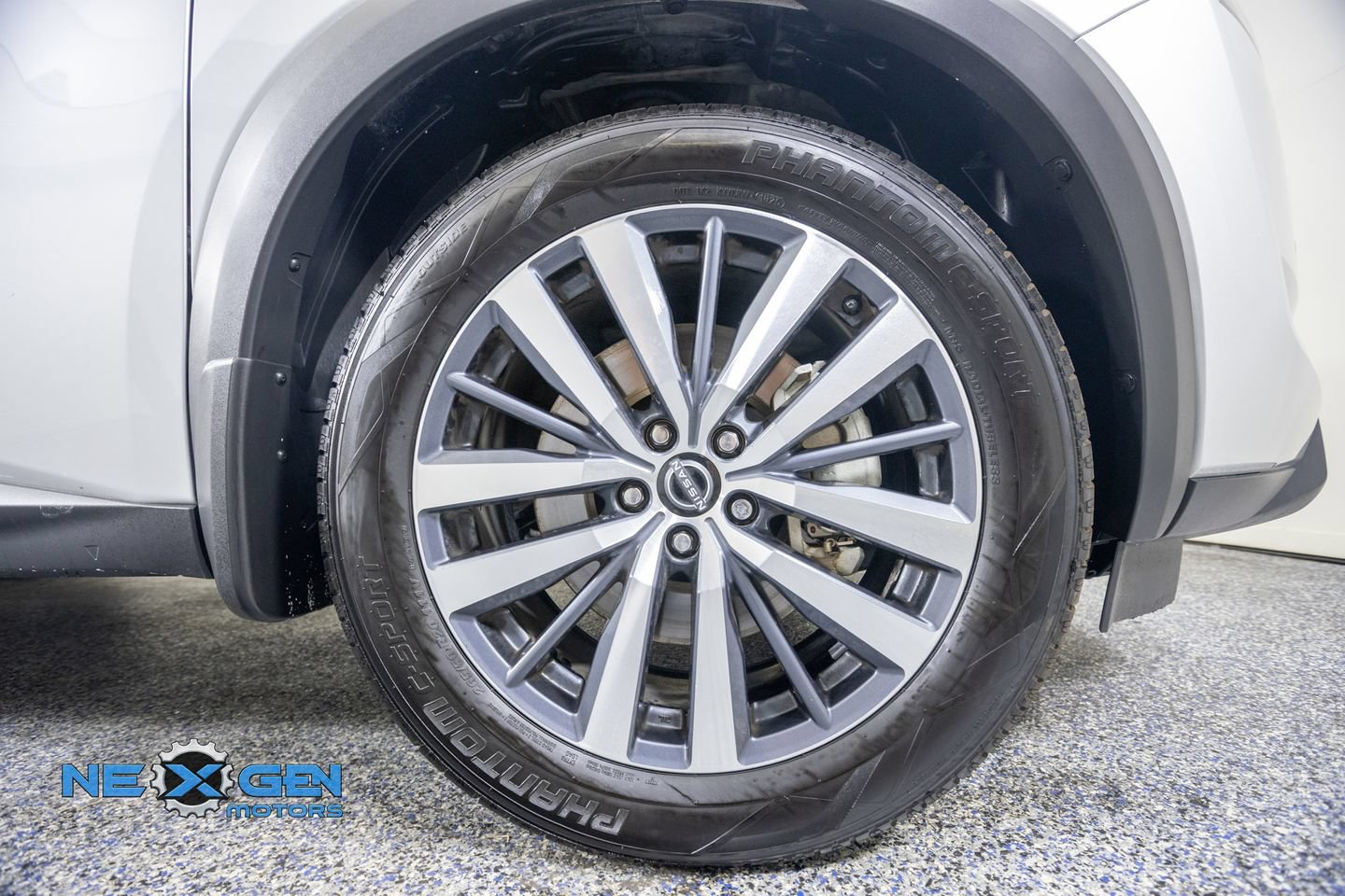 Used 2022 Nissan Pathfinder Platinum AWD/4WD image 46