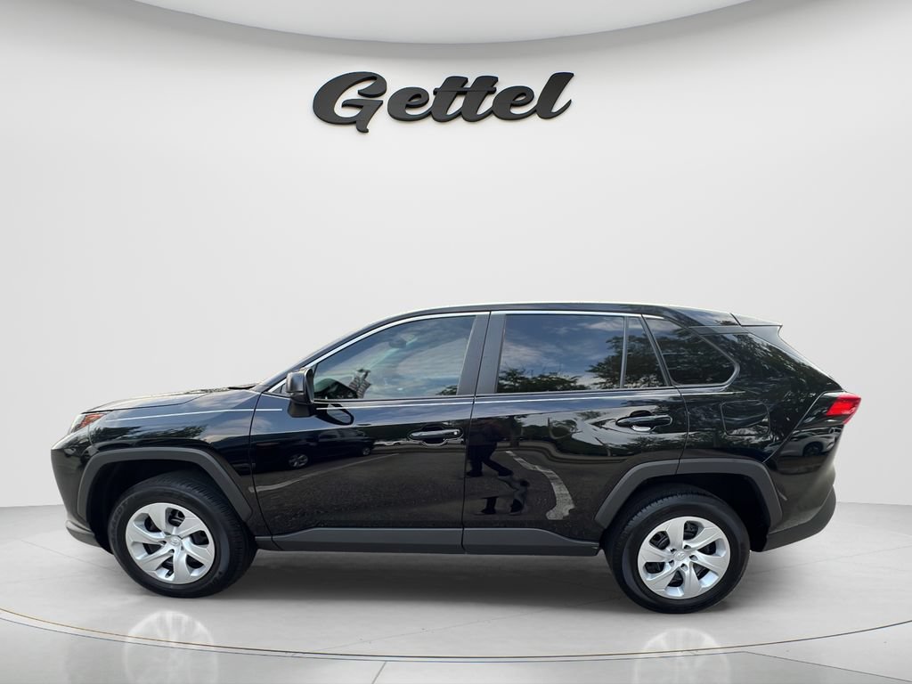 Used 2025 Toyota RAV4 LE FWD image 8