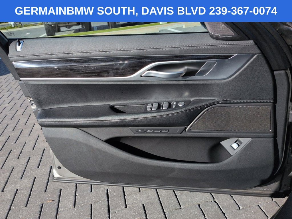 Used 2022 BMW 740i xDrive w/ M Sport Package AWD/4WD image 29
