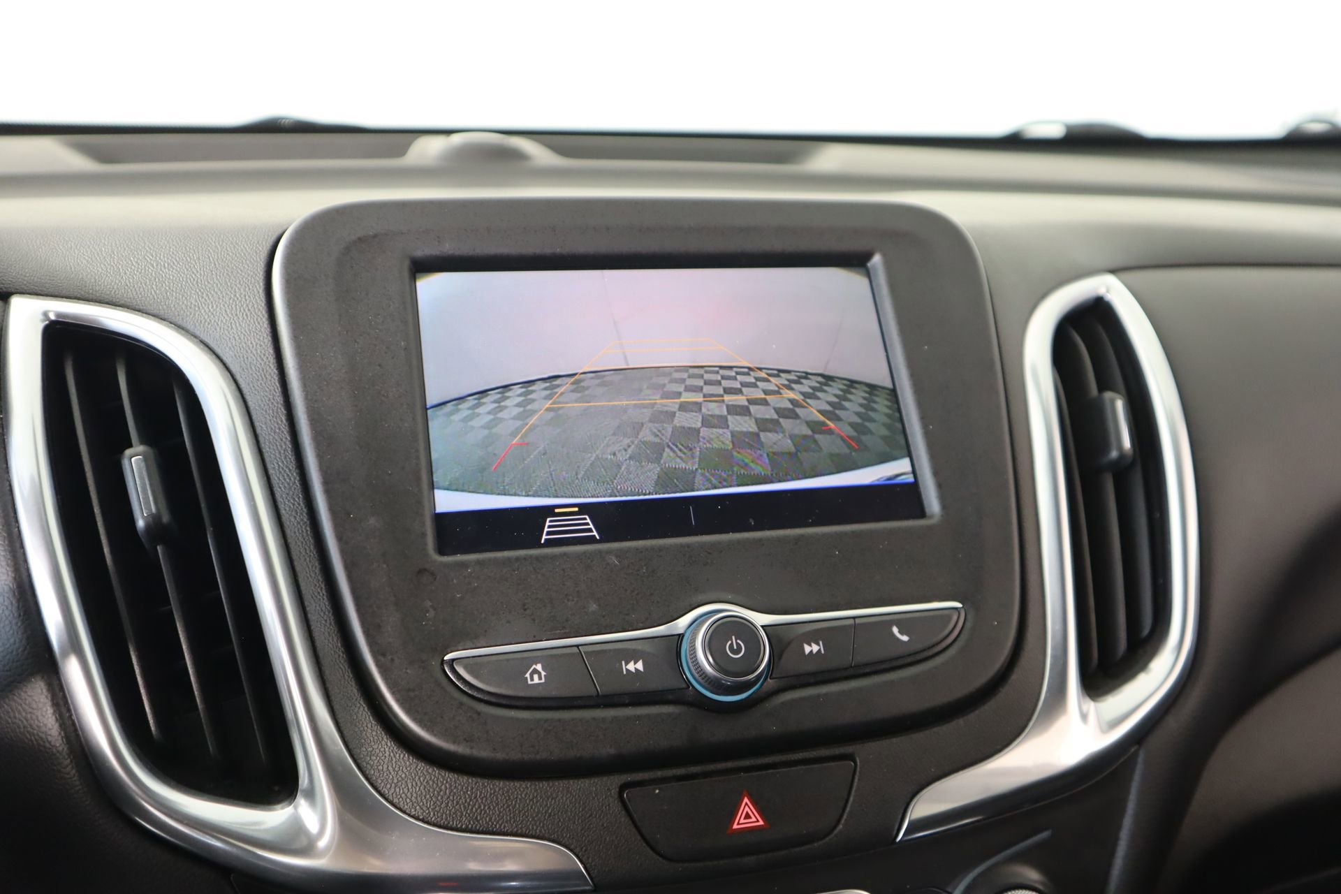 Used 2021 Chevrolet Equinox LT image 6