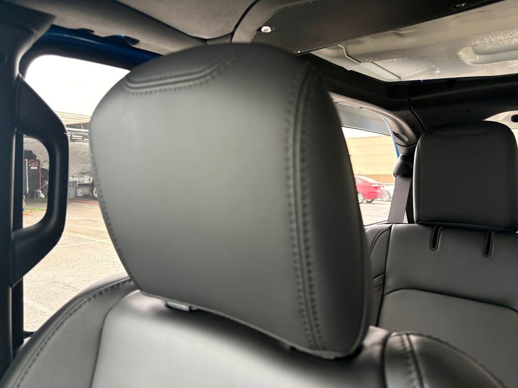 New 2026 Jeep Wrangler Rubicon w/ Whitecap Package image 12