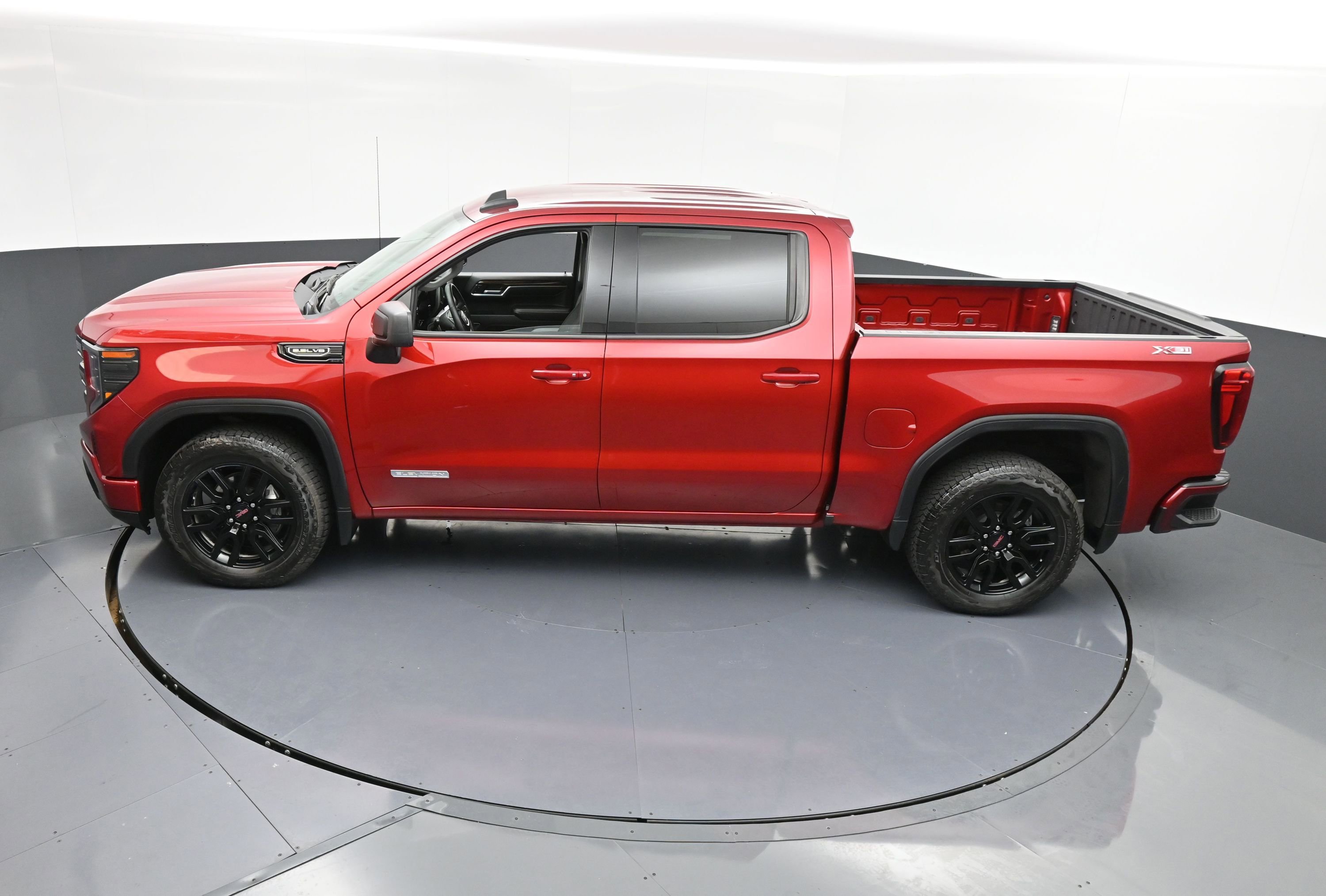Used 2023 GMC Sierra 1500 Elevation w/ X31 Off-Road Package image 32