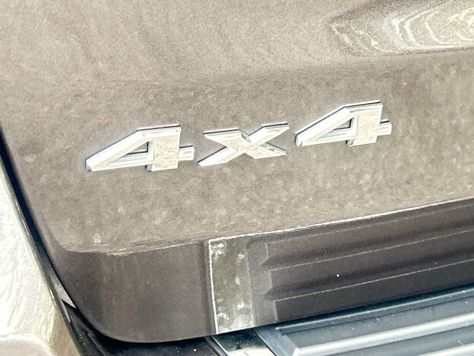 Used 2019 Jeep Grand Cherokee Limited AWD/4WD image 8