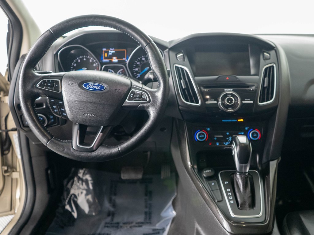Used 2018 Ford Focus Titanium image 12