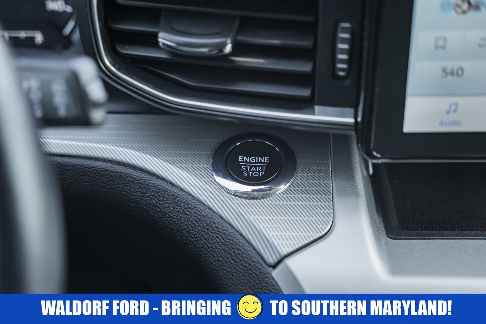 Used 2022 Ford Explorer XLT w/ Equipment Group 202A image 27