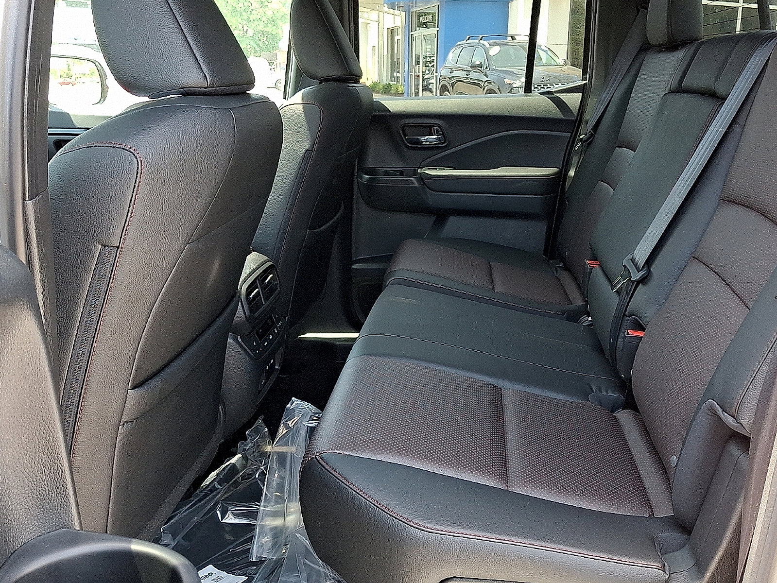 New 2026 Honda Ridgeline Black Edition image 8