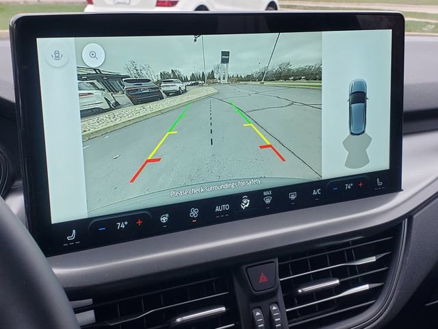 Used 2025 Ford Escape SE image 21