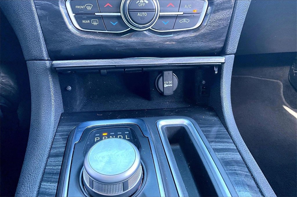 Used 2021 Chrysler 300 Touring L image 24