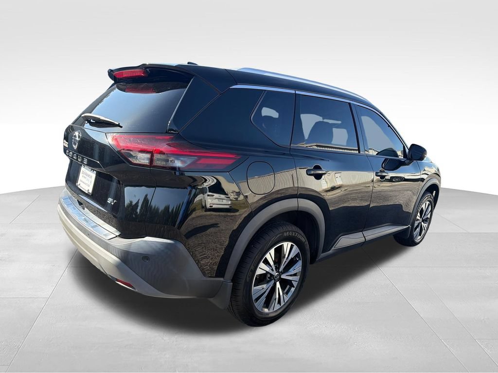 Used 2021 Nissan Rogue SV w/ Premium Package FWD image 5