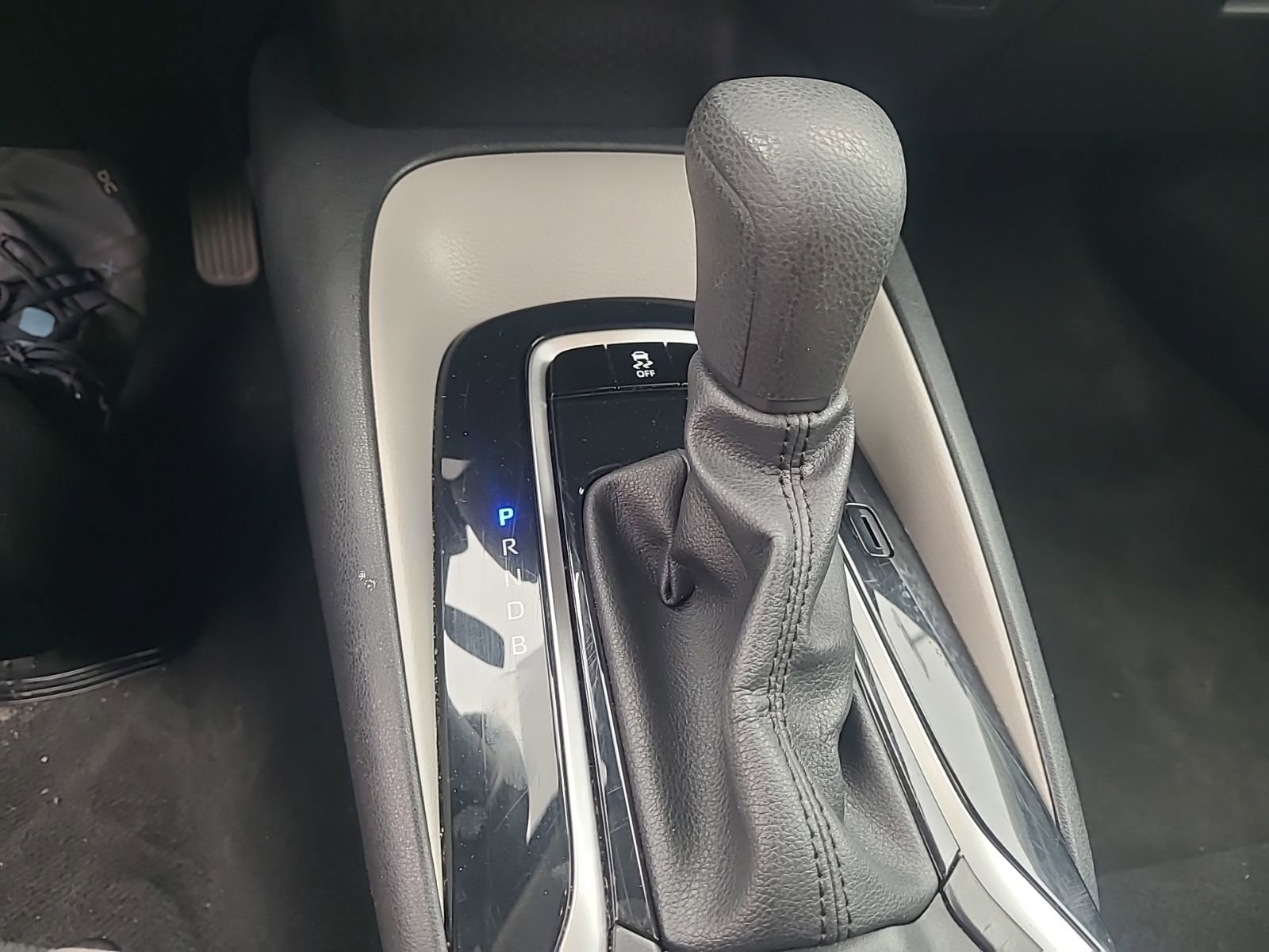 Used 2024 Toyota Corolla LE image 54