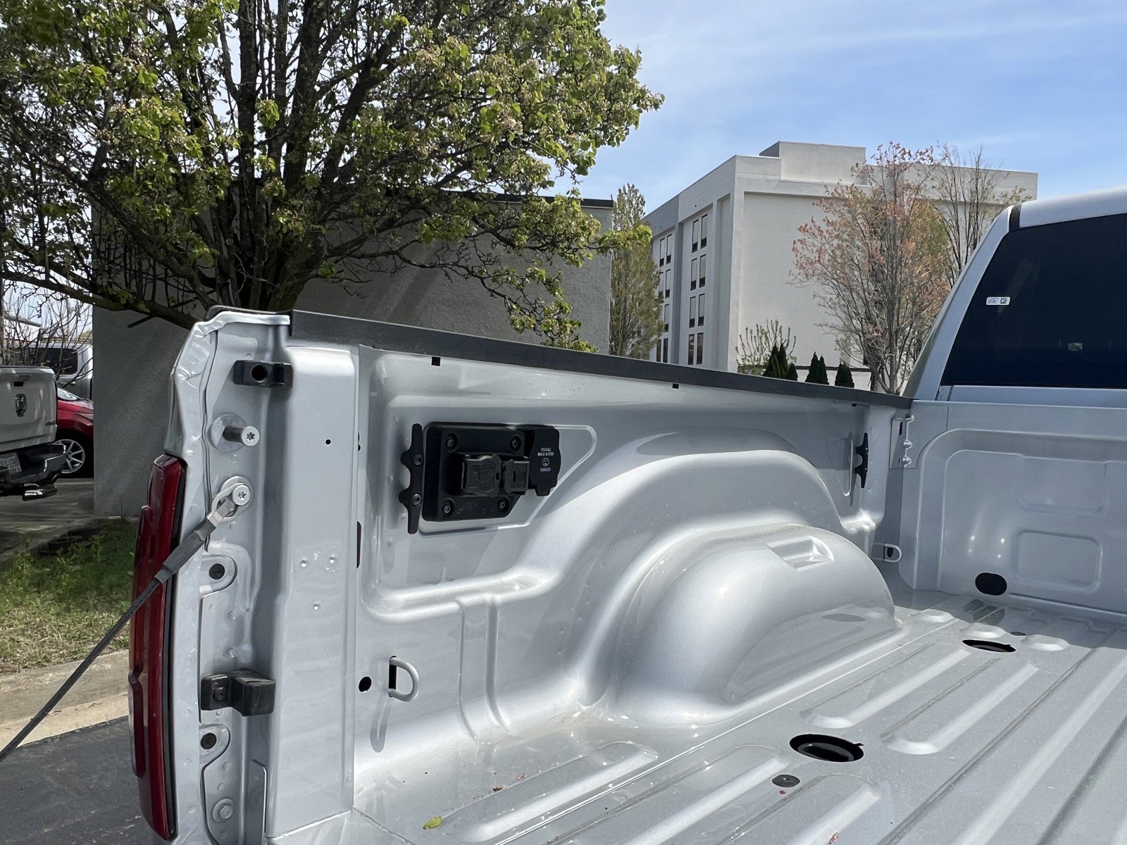 New 2026 RAM 2500 Laramie AWD/4WD image 10