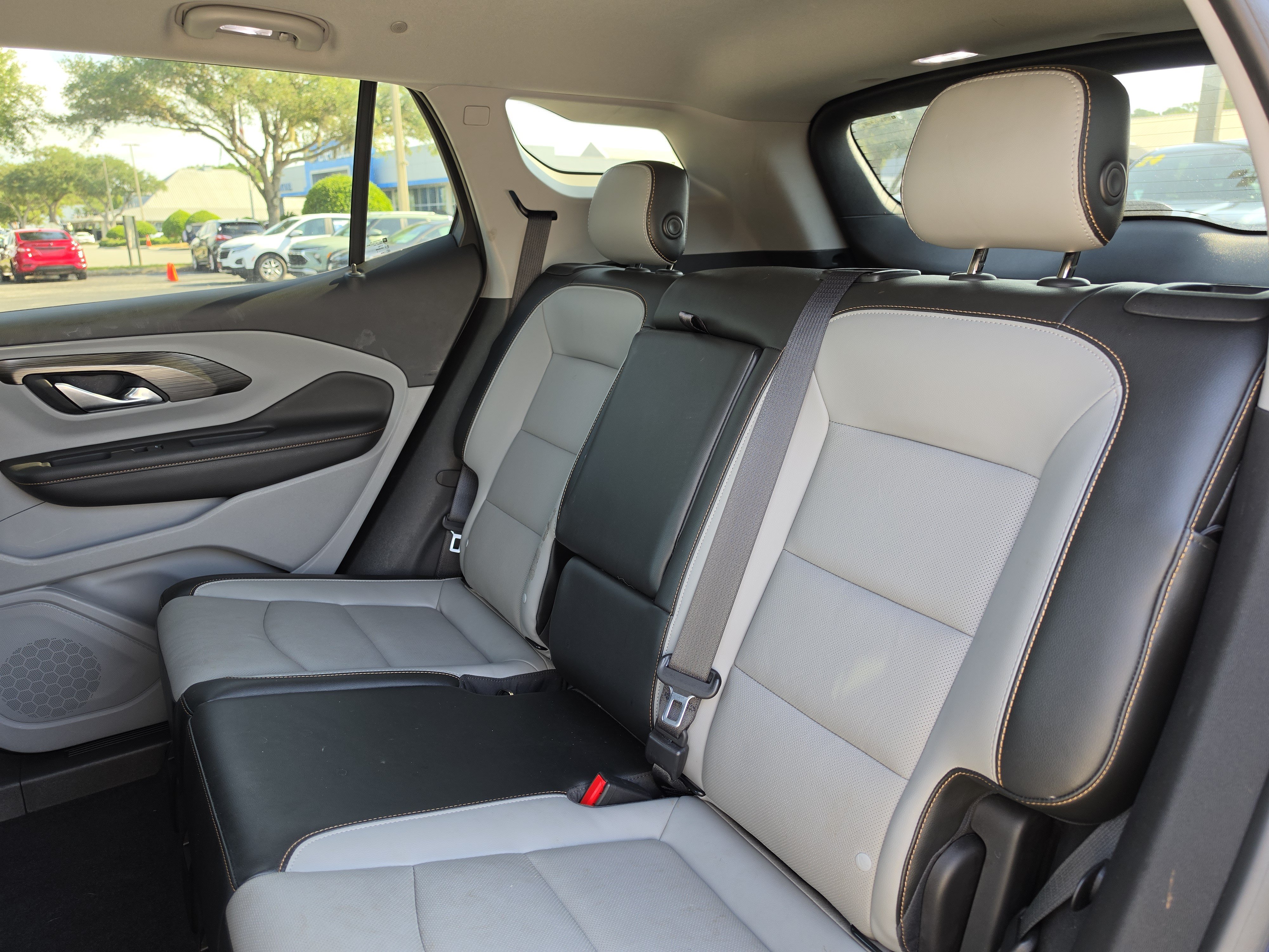 Used 2020 GMC Terrain SLT w/ Preferred Package FWD image 23