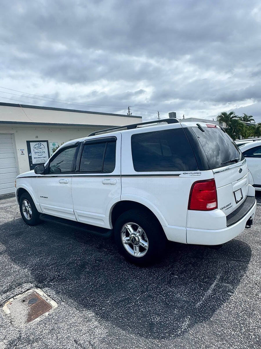 Used 2002 Ford Explorer XLT RWD image 4