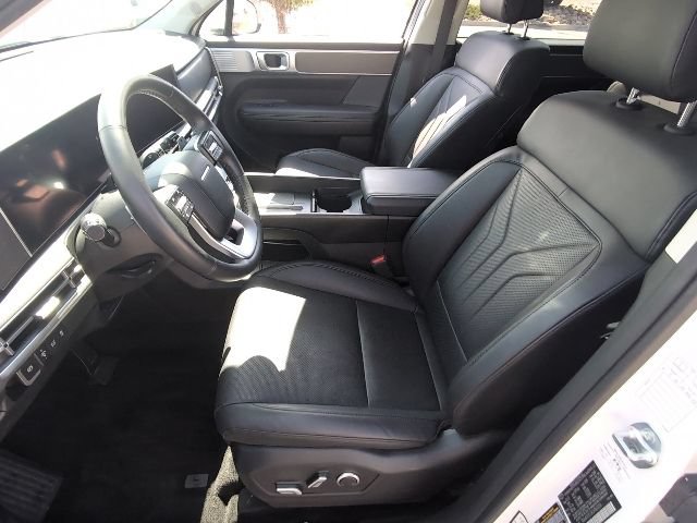 Used 2025 Hyundai Santa Fe SEL AWD/4WD image 15