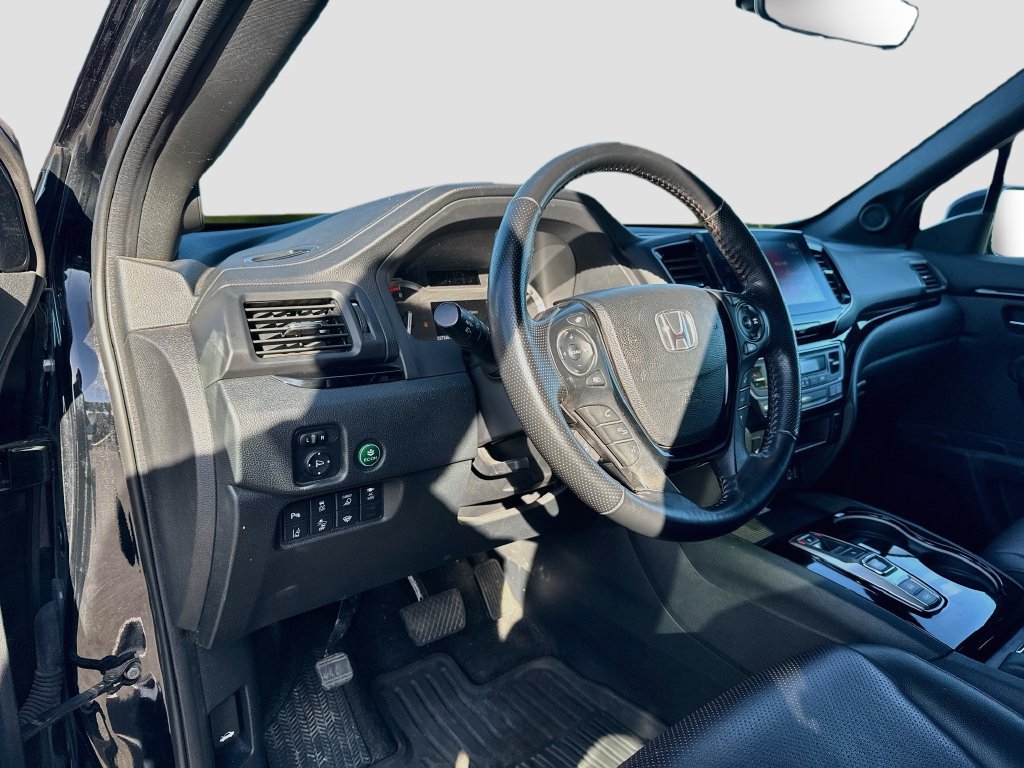 Used 2023 Honda Ridgeline Black Edition image 9