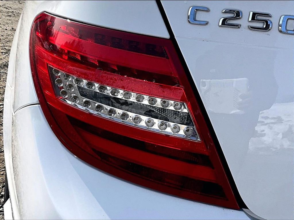 Used 2015 Mercedes-Benz C 250 Coupe image 26