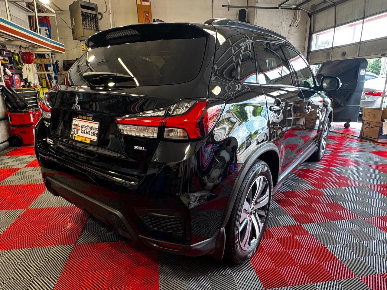 Used 2024 Mitsubishi Outlander Sport SEL AWD/4WD image 7