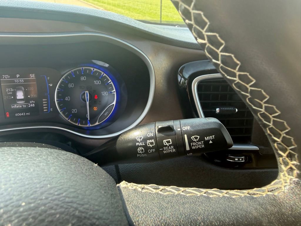 Used 2022 Chrysler Voyager LX FWD image 31