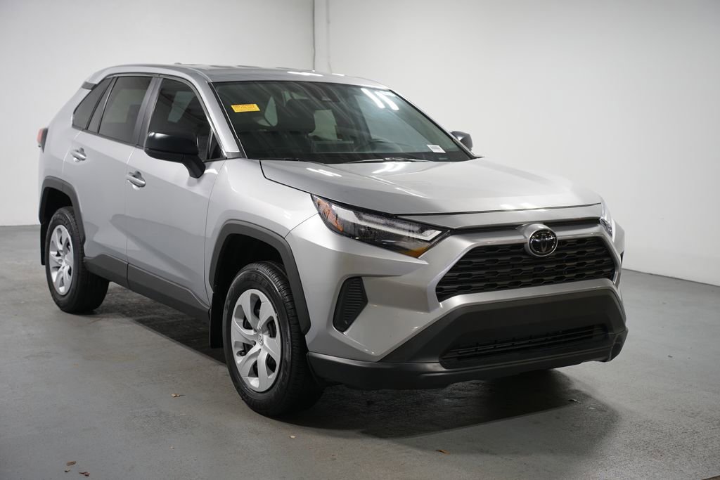 Used 2024 Toyota RAV4 LE image 3