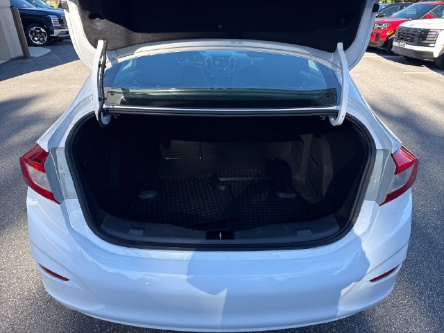 Used 2016 Chevrolet Cruze LT w/ Sun And Sound Package FWD image 23