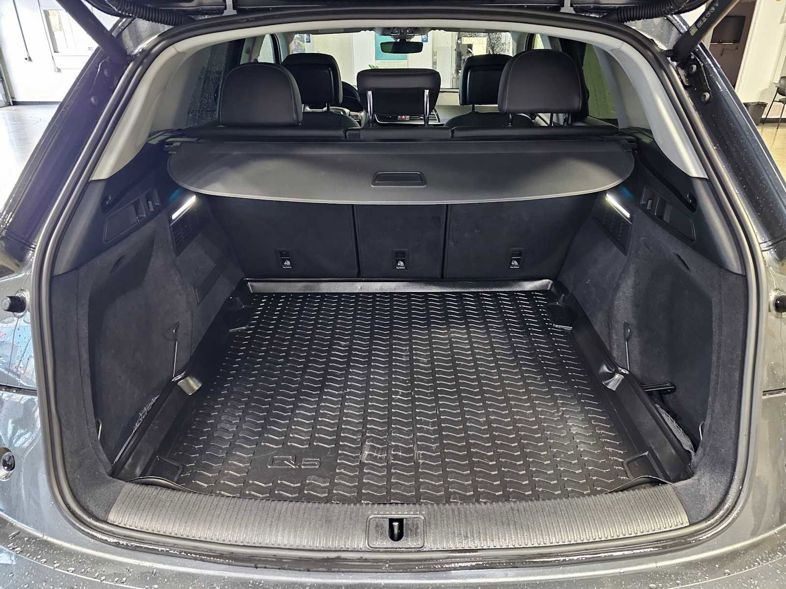 Used 2023 Audi Q5 2.0T Premium Plus w/ Premium Plus Package image 16