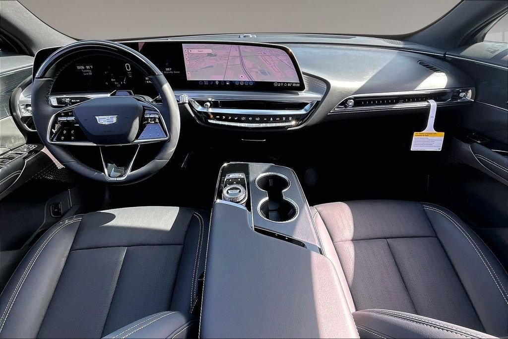 New 2026 Cadillac Lyriq Luxury RWD image 5