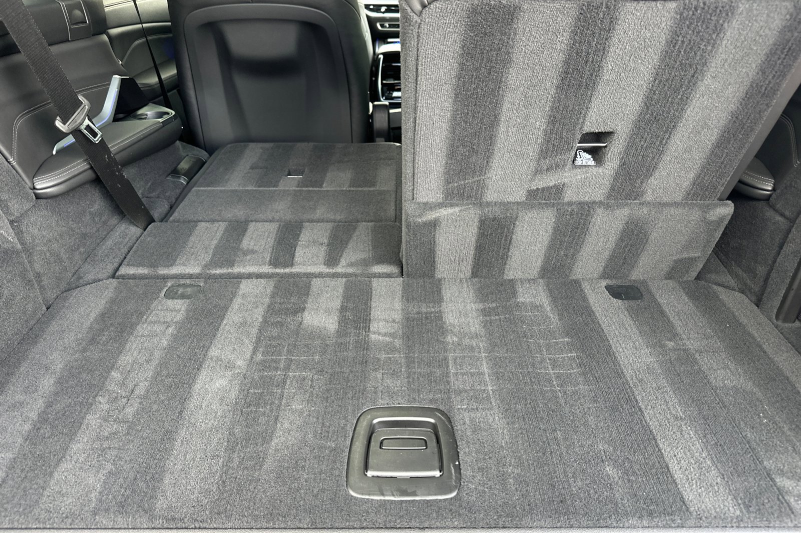 Used 2023 BMW X7 M60i w/ Executive Package image 16