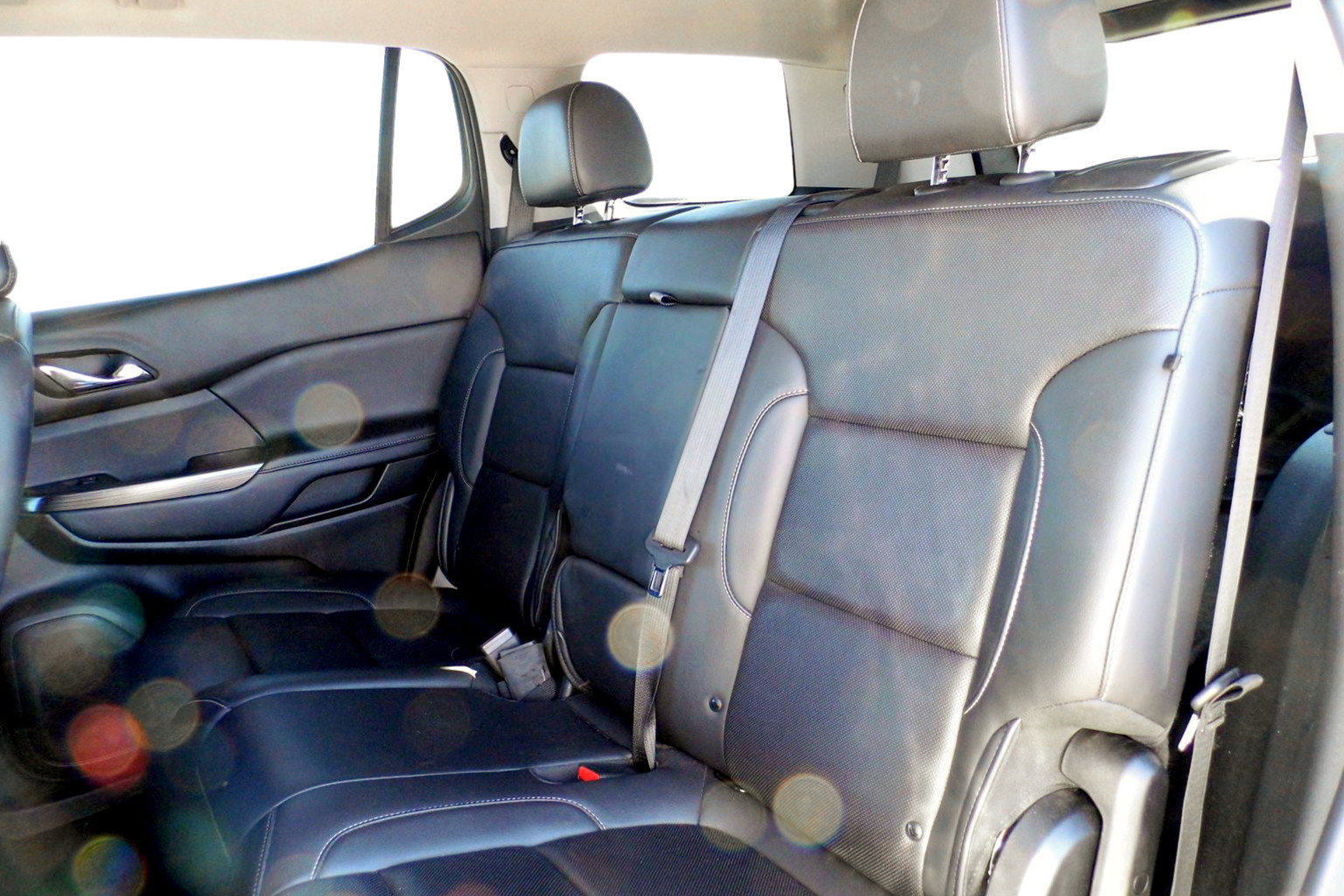 Used 2023 GMC Acadia SLT image 24