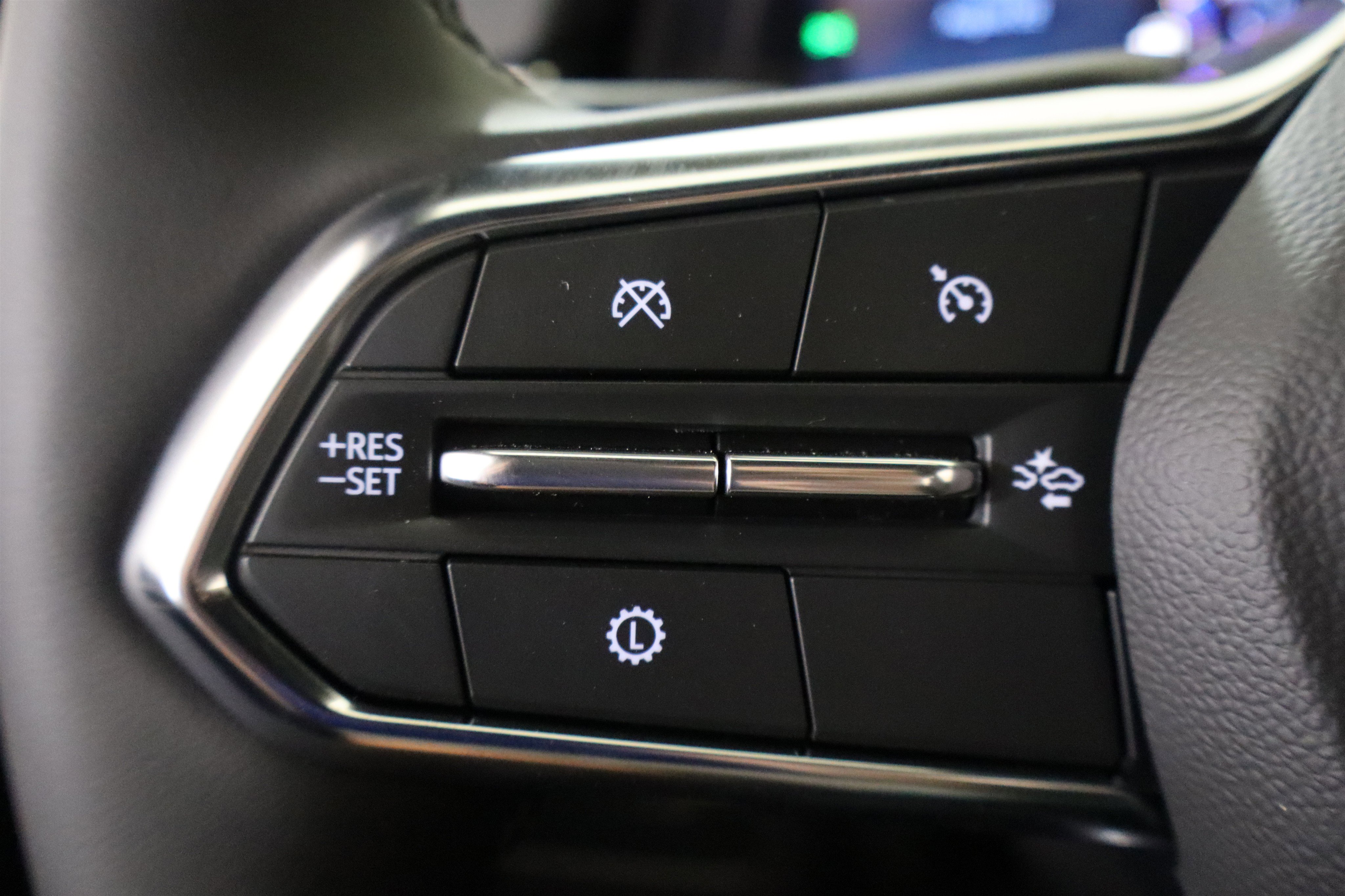 New 2025 Chevrolet Suburban Premier image 30