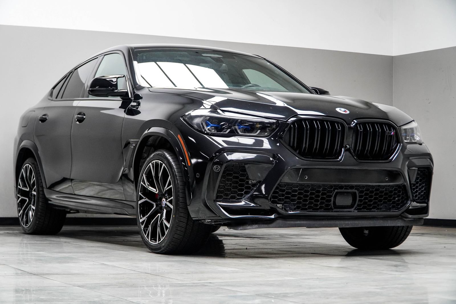 Used 2023 BMW X6 M w/ Competition Package AWD/4WD image 4