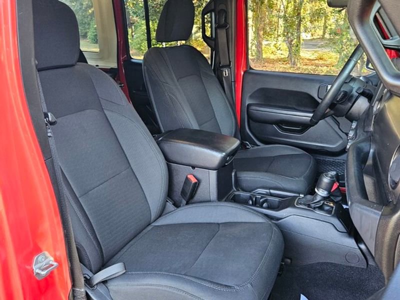 Used 2019 Jeep Wrangler Unlimited Sport S image 15
