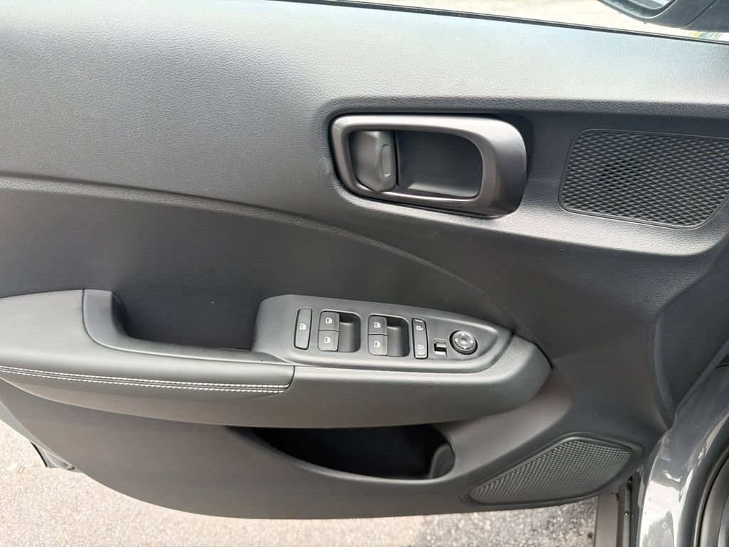 New 2026 Hyundai Venue SEL FWD image 11