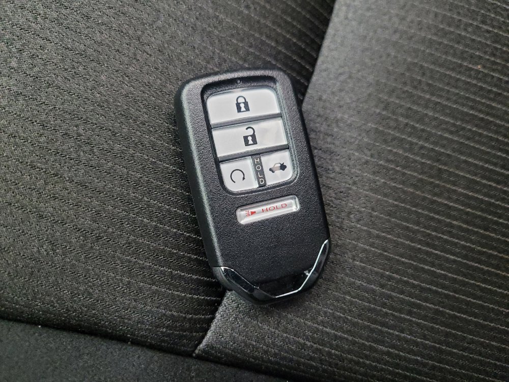 Used 2018 Honda Accord EX image 32