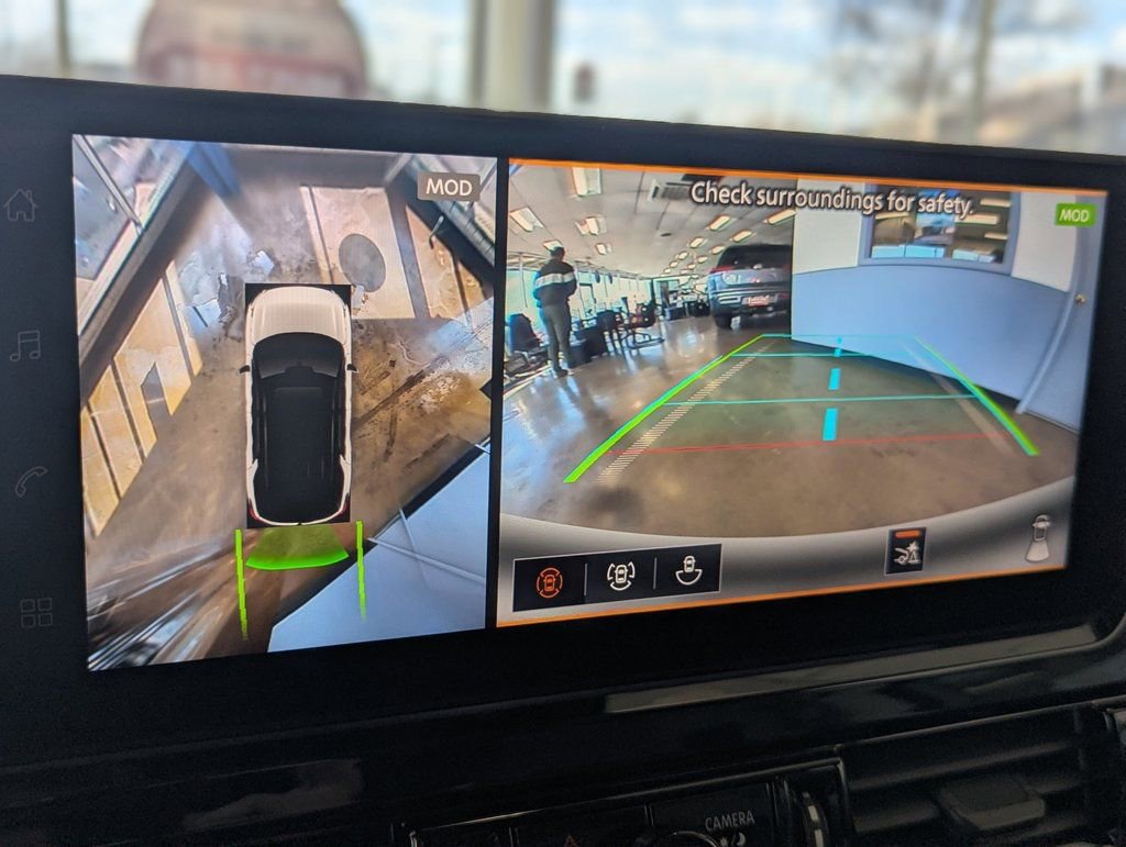 New 2026 Nissan Rogue SV image 32