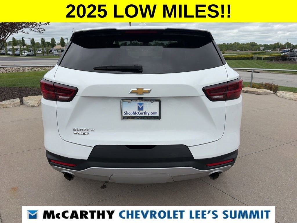 Used 2025 Chevrolet Blazer LT FWD image 13
