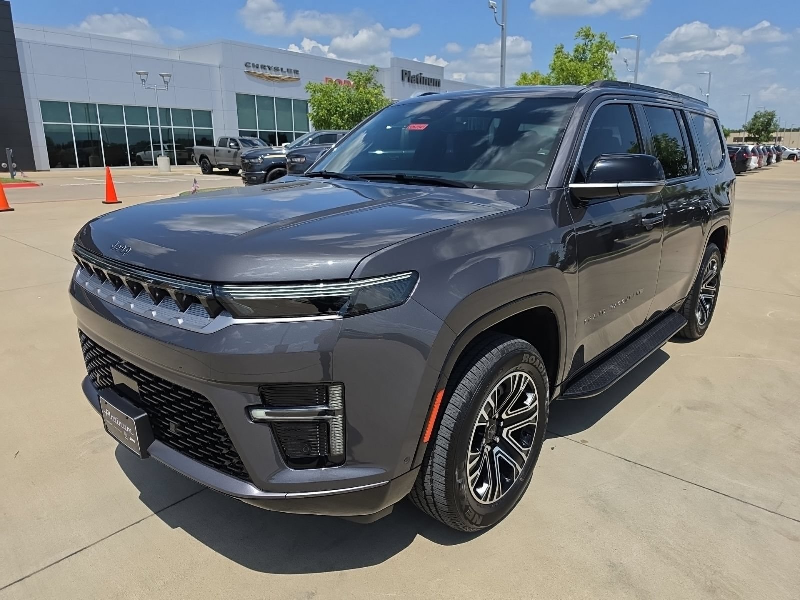 New 2026 Jeep Grand Wagoneer 4WD image 9