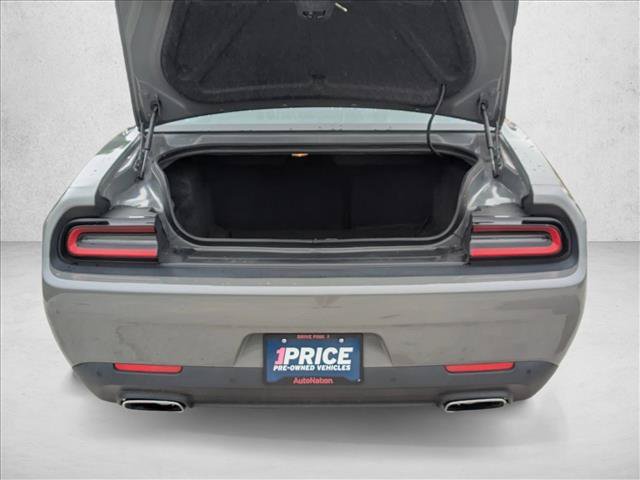 Used 2019 Dodge Challenger SXT w/ Plus Package RWD image 7