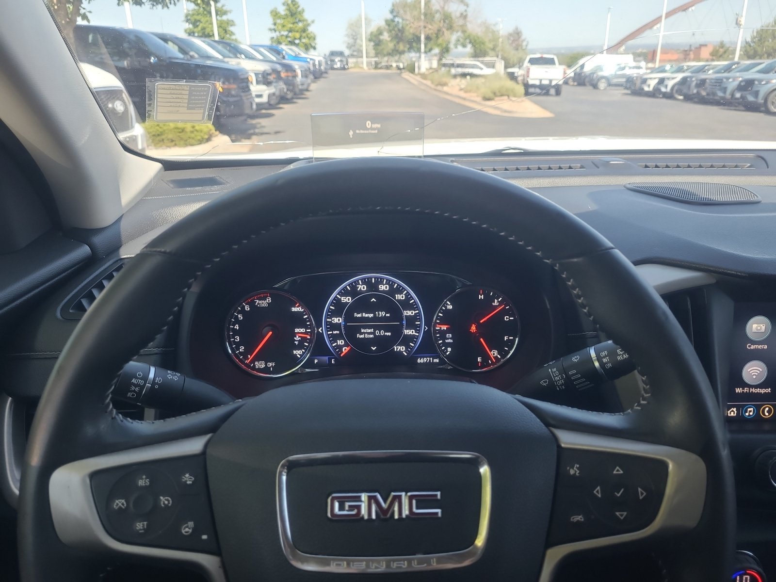 Used 2022 GMC Terrain Denali w/ Denali Premium Package AWD/4WD image 10