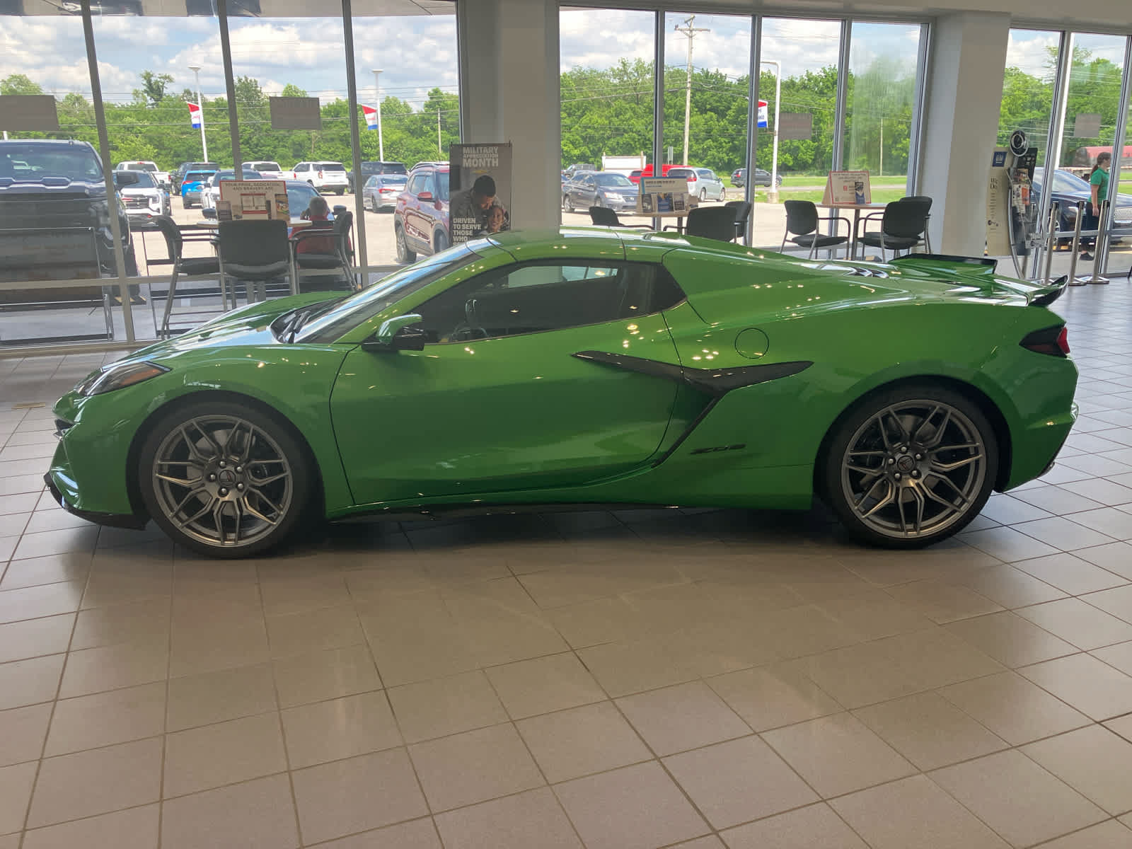 New 2026 Chevrolet Corvette Z06 w/ Stealth Interior Trim Package RWD image 4
