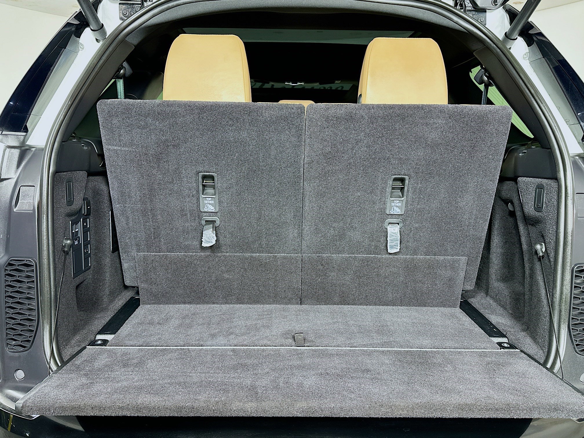 Used 2023 Land Rover Discovery HSE R-Dynamic image 26