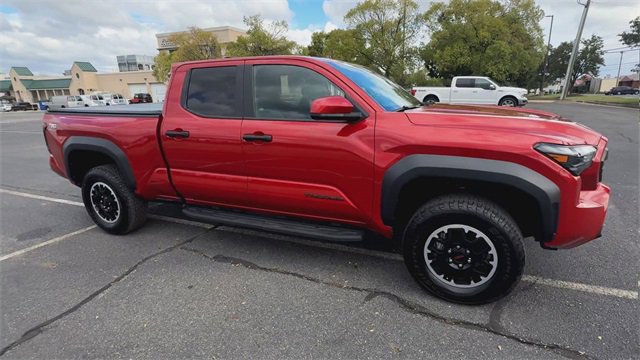 Used 2024 Toyota Tacoma TRD Off-Road image 3