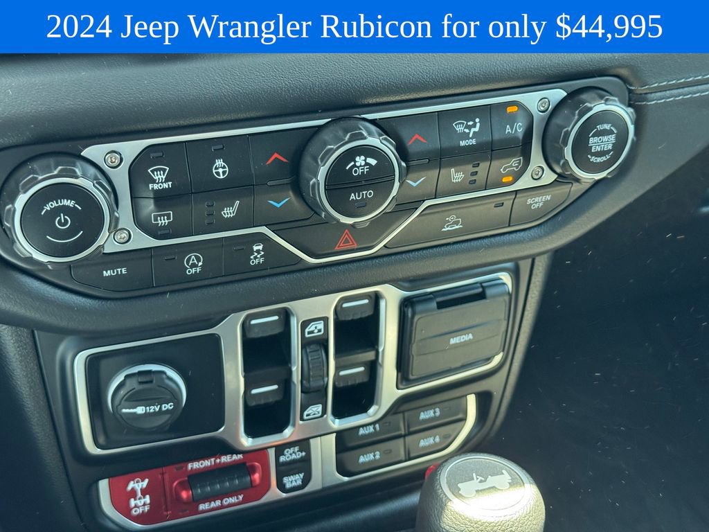 Used 2024 Jeep Wrangler Unlimited Rubicon w/ Technology Group AWD/4WD image 18