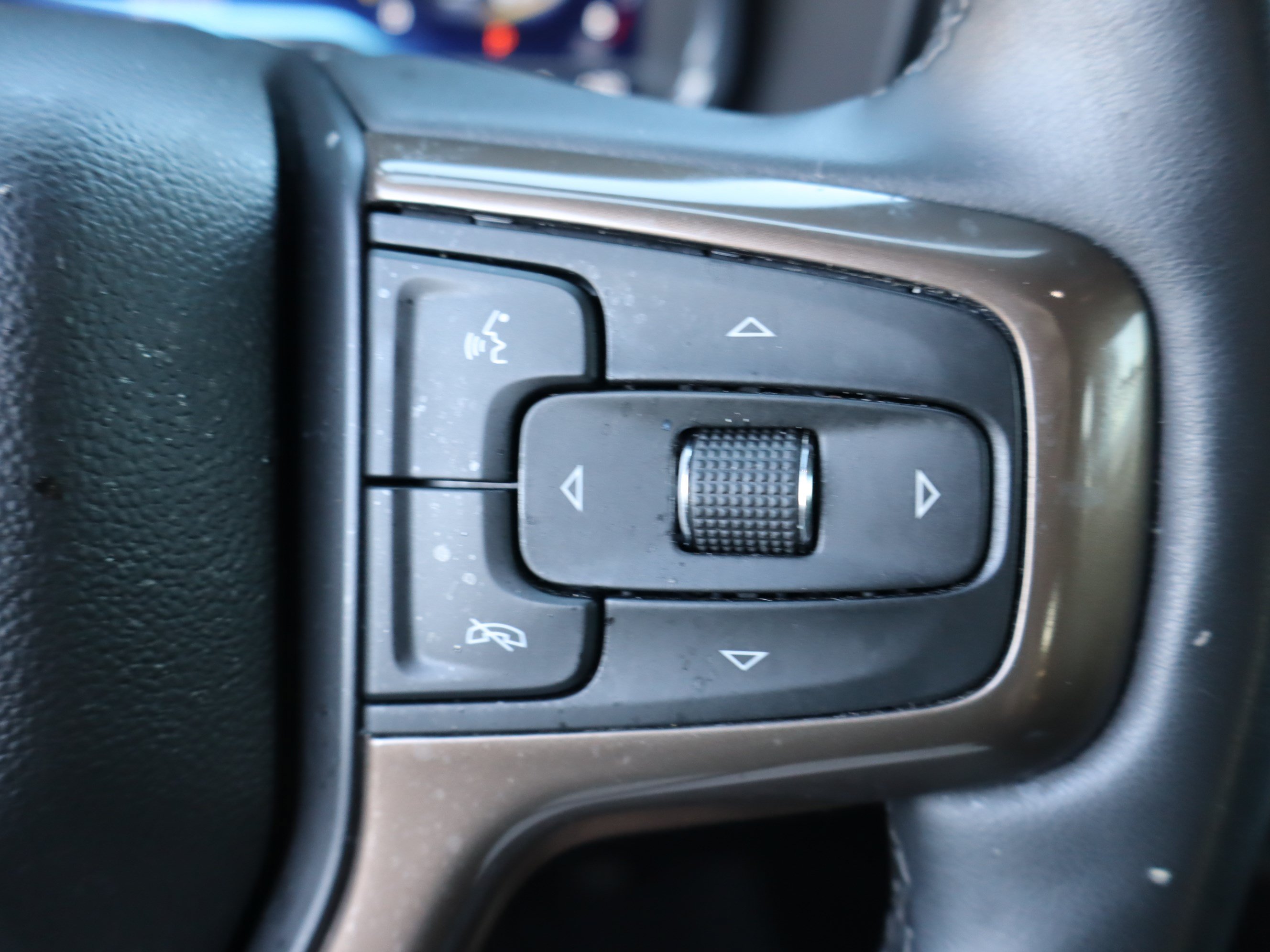 Used 2023 Chevrolet Tahoe High Country AWD/4WD image 25