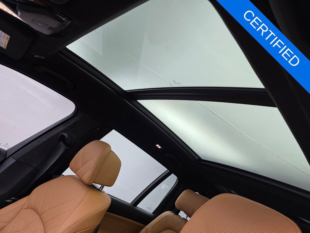 Used 2024 BMW X7 xDrive40i w/ M Sport Package image 12