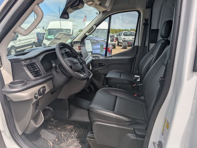 New 2026 Ford Transit 250 148 Medium Roof RWD image 12