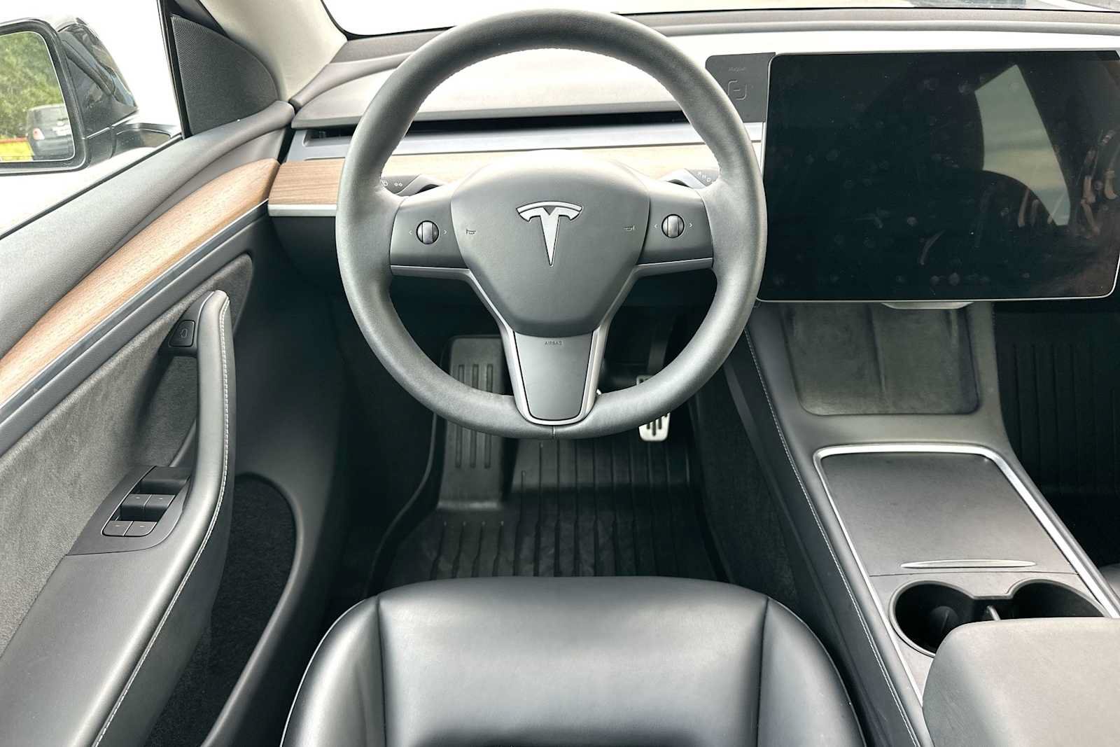 Used 2023 Tesla Model Y Long Range AWD/4WD image 19