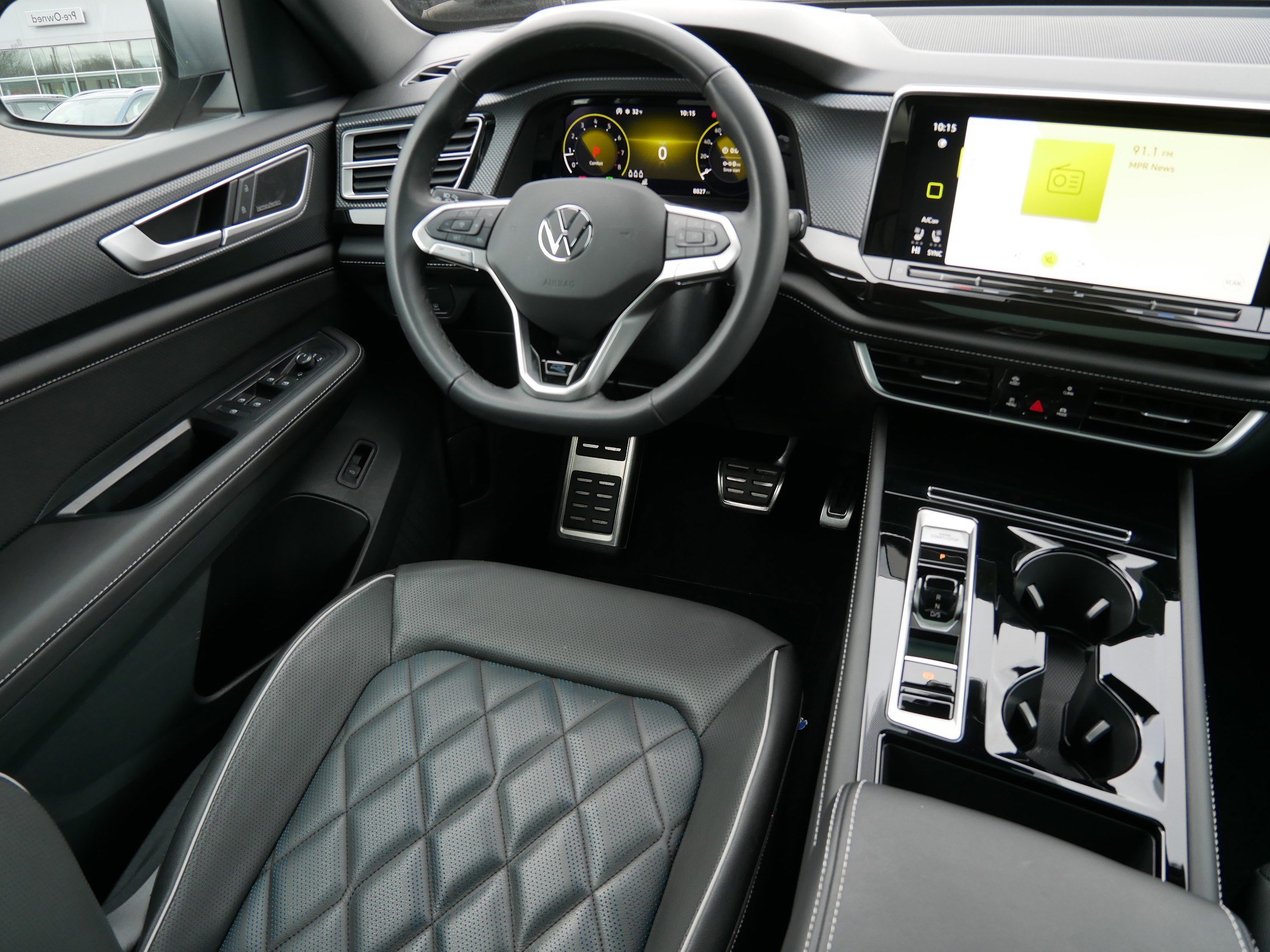 Certified 2025 Volkswagen Atlas Cross Sport SEL Premium R-Line image 9