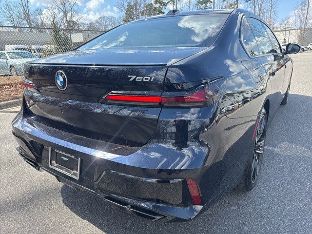 Used 2023 BMW 760i xDrive w/ Luxury Rear Seating Package image 12